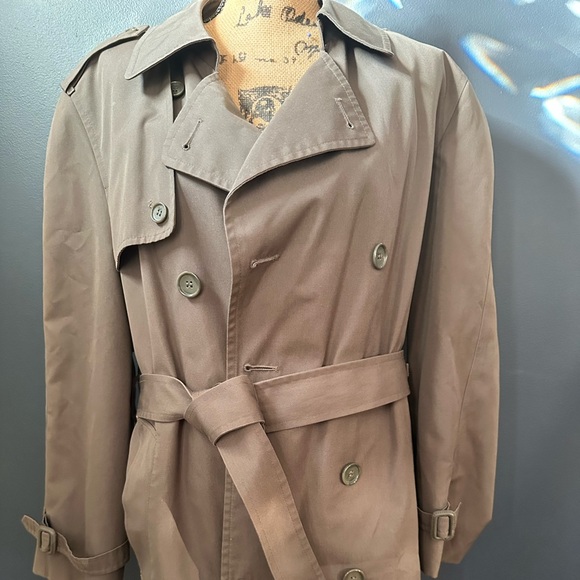 Womens Vintage London Fog Trench Coat Fully Lined Size 40S - Picture 4 of 11